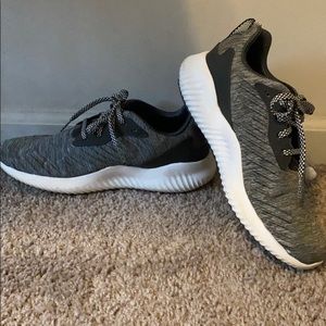 Adidas AlphaBounce sneakers